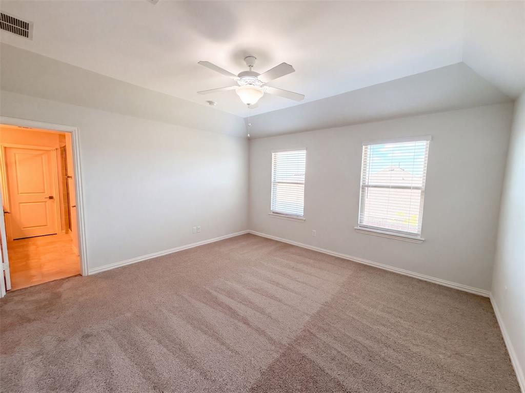 1448 Martingale Lane Property Photo 9