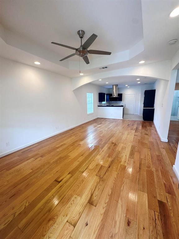 406 Lansing Street Property Photo 5