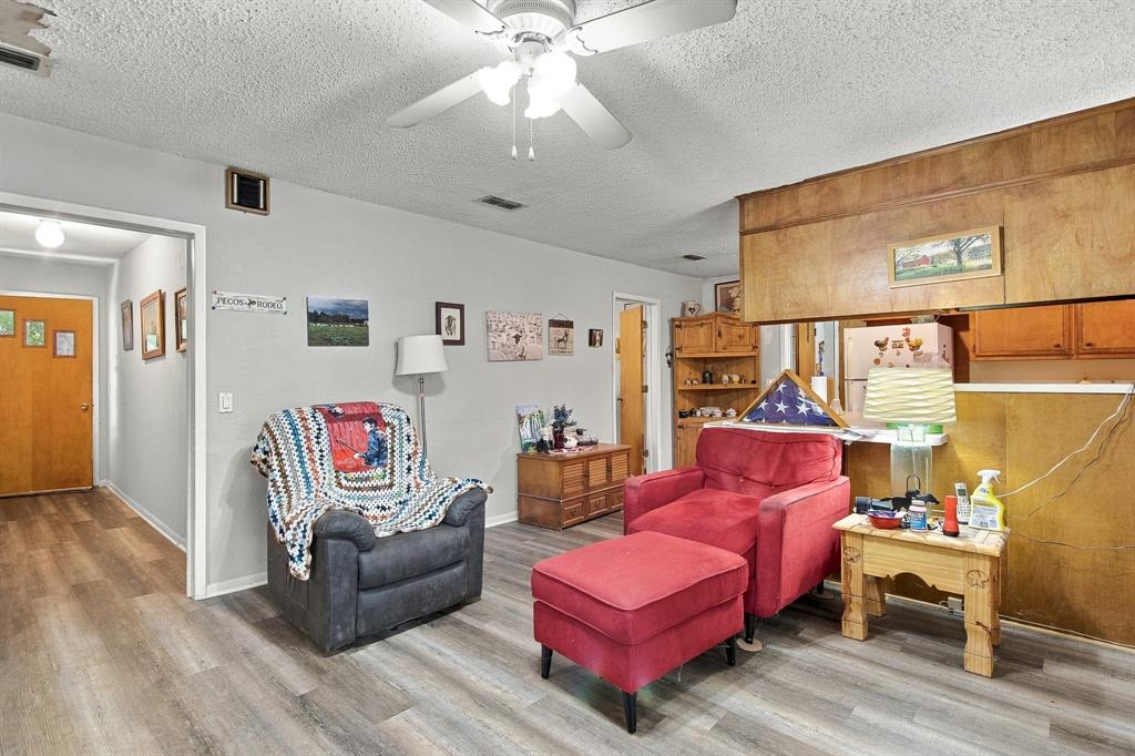 203 Bowie Street Property Photo 6