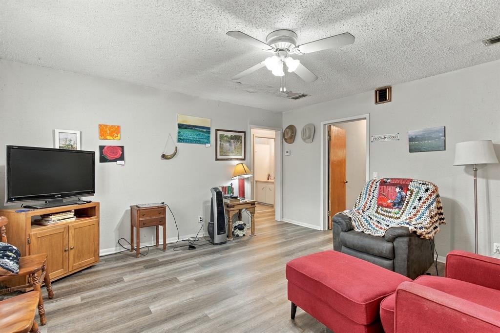 203 Bowie Street Property Photo 7