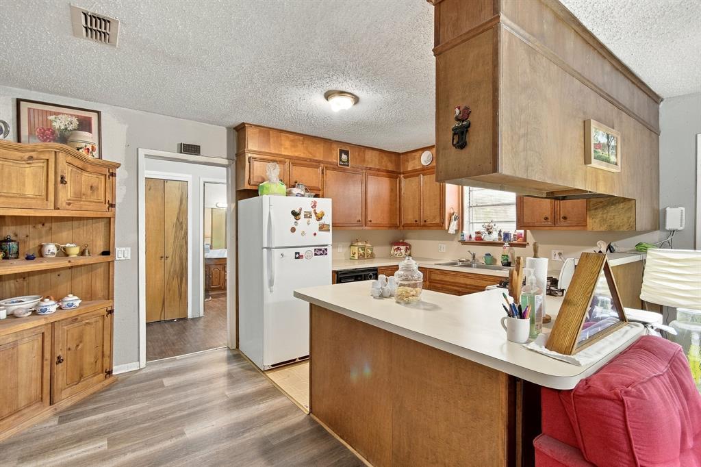 203 Bowie Street Property Photo 14