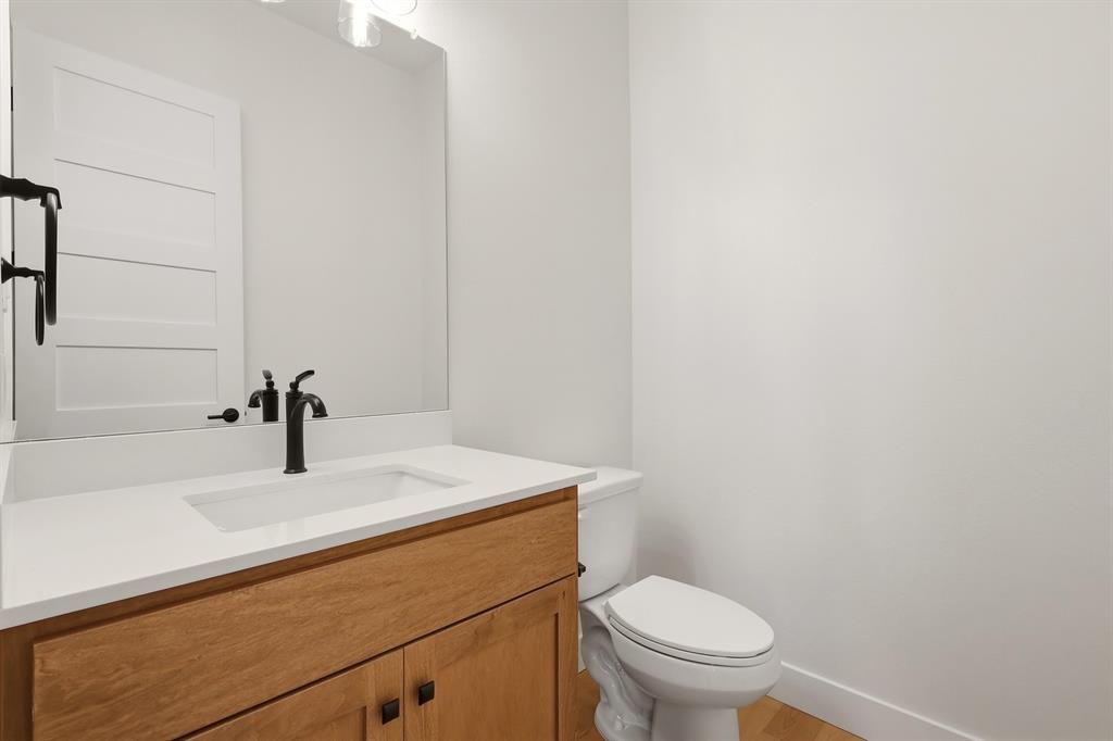 239 Parkland Valley Property Photo 7