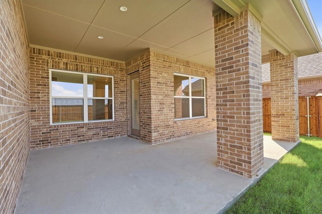 239 Parkland Valley Property Photo 31