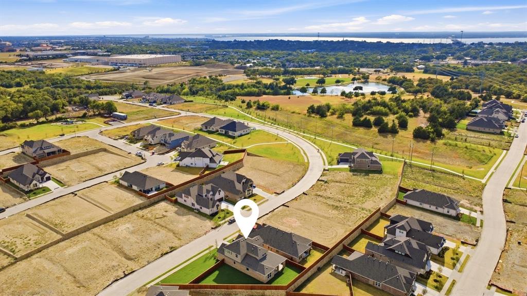 239 Parkland Valley Property Photo 37