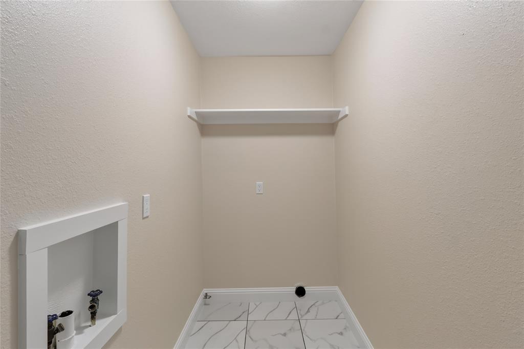 603 Warren Street Property Photo 36