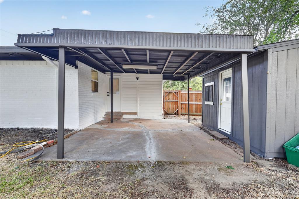 603 Warren Street Property Photo 37