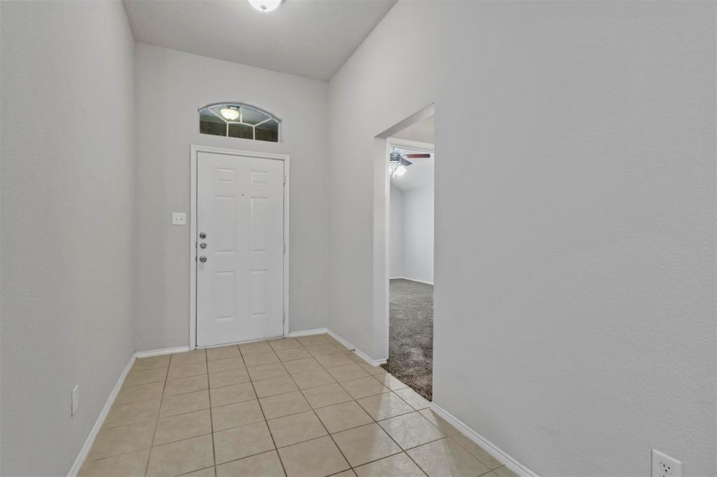 1201 Caroline Drive Property Photo 3