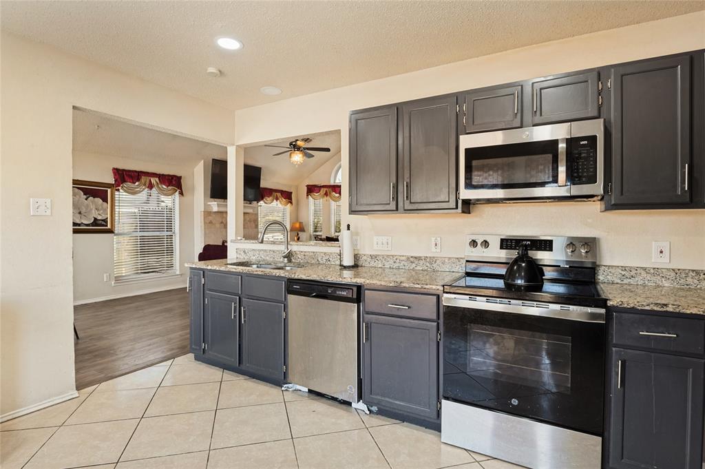 12927 Parker Court Property Photo 9