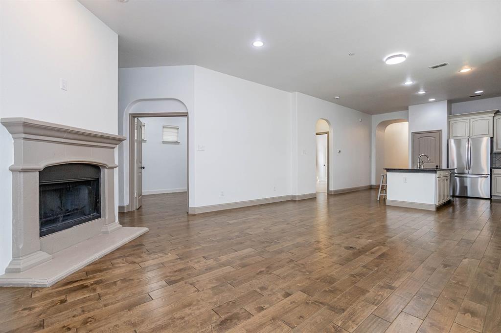 8609 Grassland Drive Property Photo 2