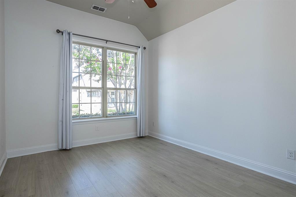 8609 Grassland Drive Property Photo 16