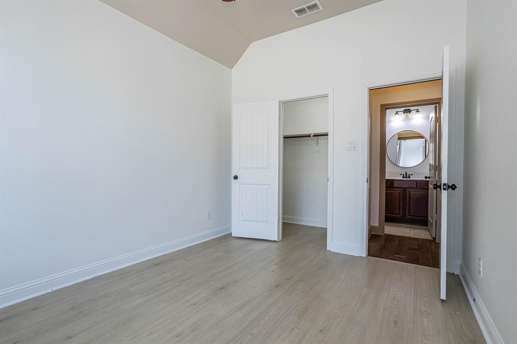 8609 Grassland Drive Property Photo 17