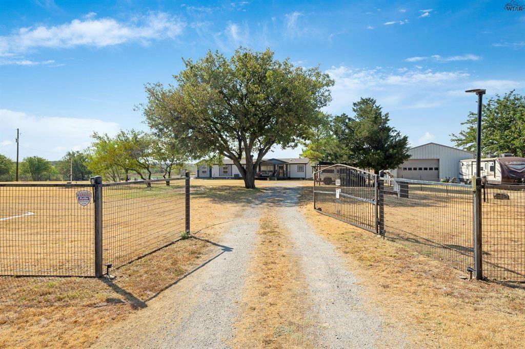 7653 Fm 2606 Property Photo 2