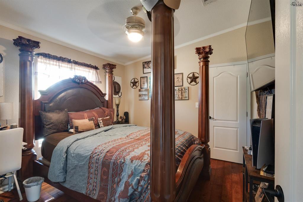 7653 Fm 2606 Property Photo 18
