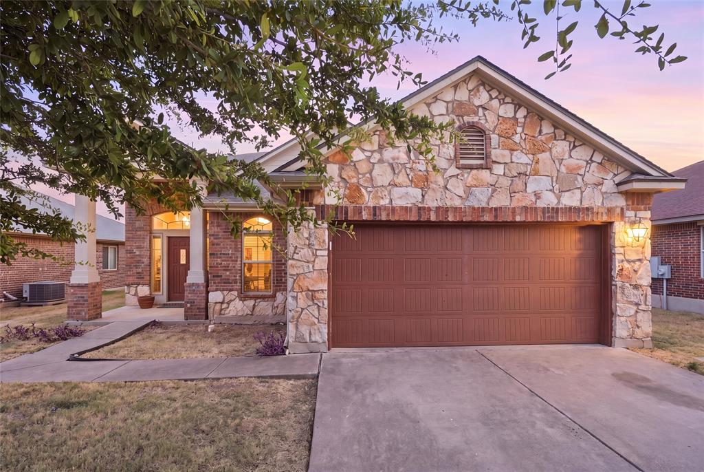 10245 Salem Way Property Photo 1