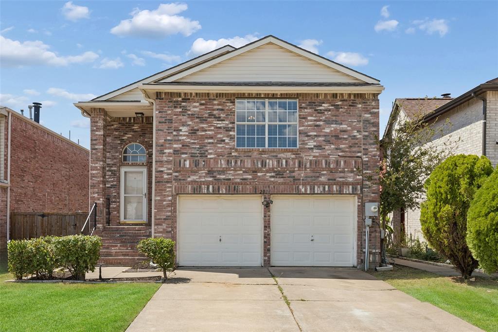 2034 Peregrine Court Property Photo 1