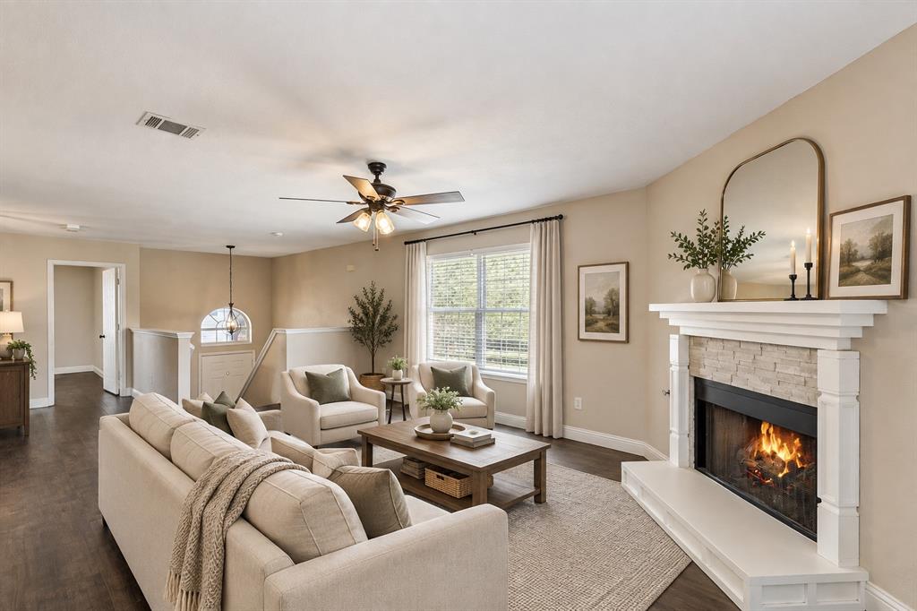 2034 Peregrine Court Property Photo 6