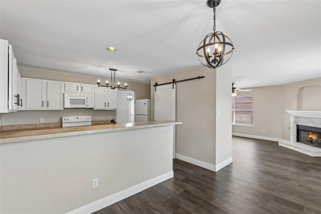 2034 Peregrine Court Property Photo 8