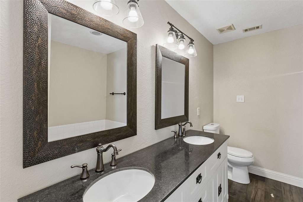 2034 Peregrine Court Property Photo 16