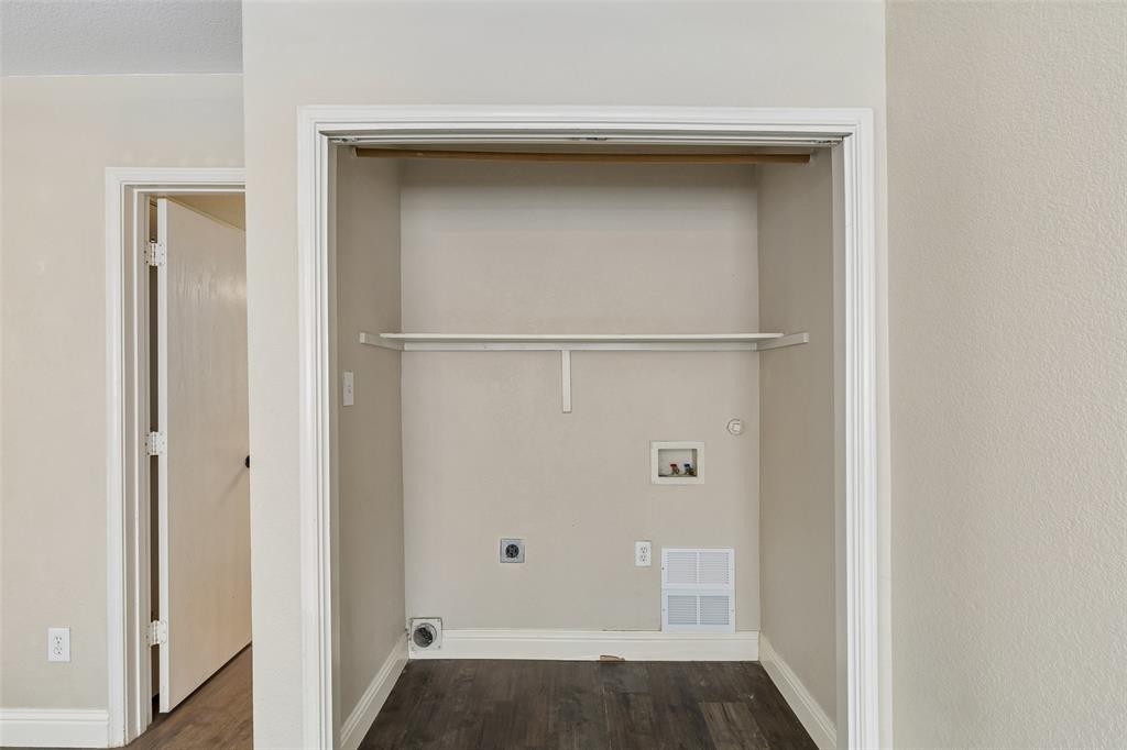 2034 Peregrine Court Property Photo 20