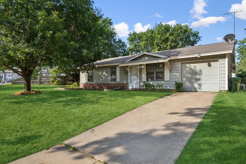 809 Helen Drive Property Photo 2