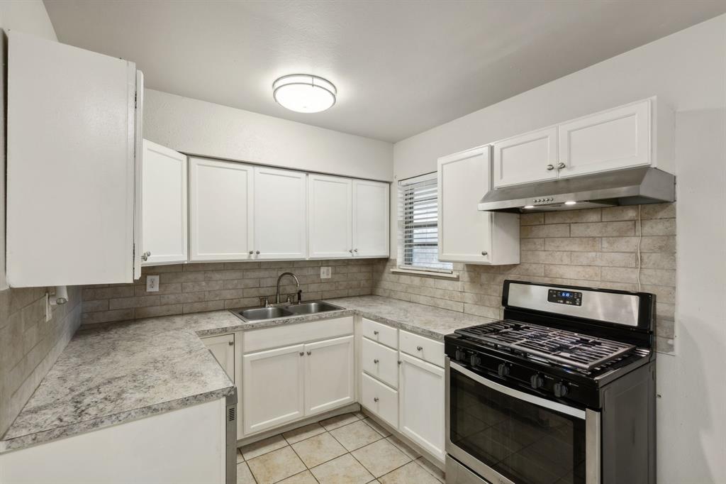 809 Helen Drive Property Photo 6