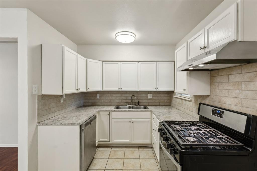 809 Helen Drive Property Photo 7