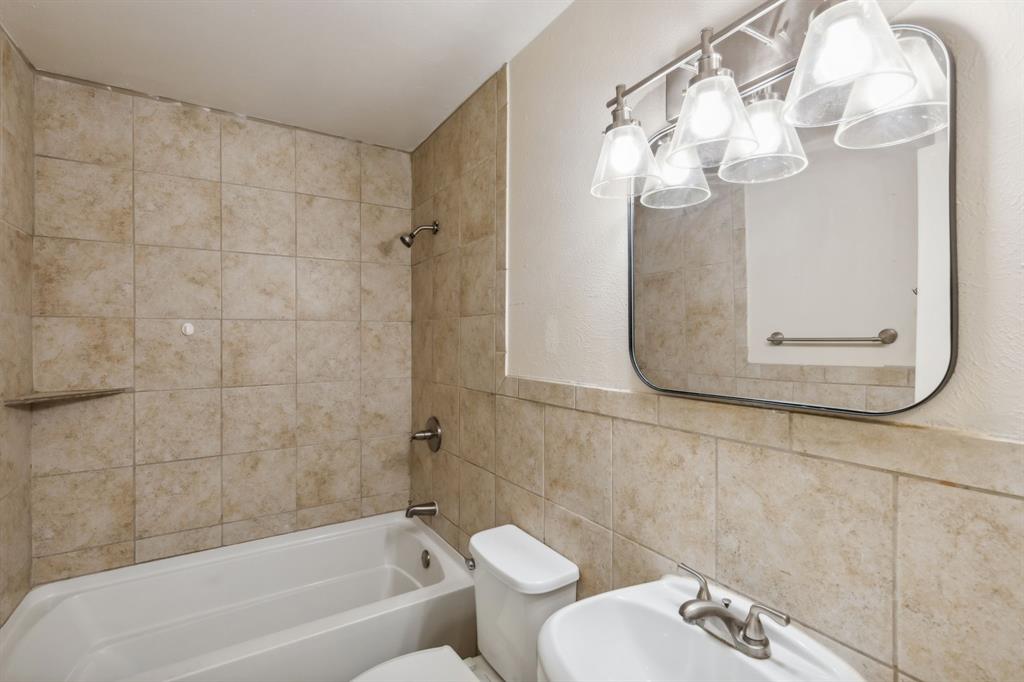 809 Helen Drive Property Photo 8