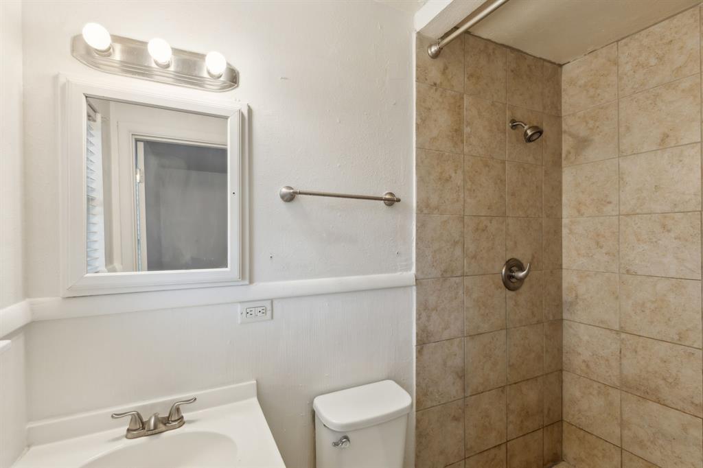 809 Helen Drive Property Photo 15