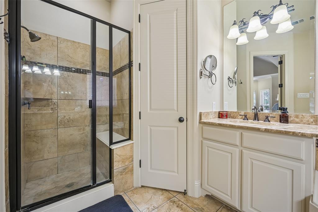 840 Butchart Drive Property Photo 22