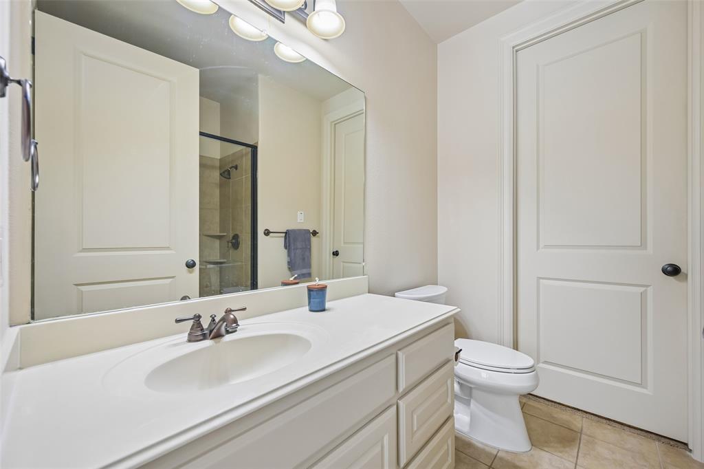 840 Butchart Drive Property Photo 26