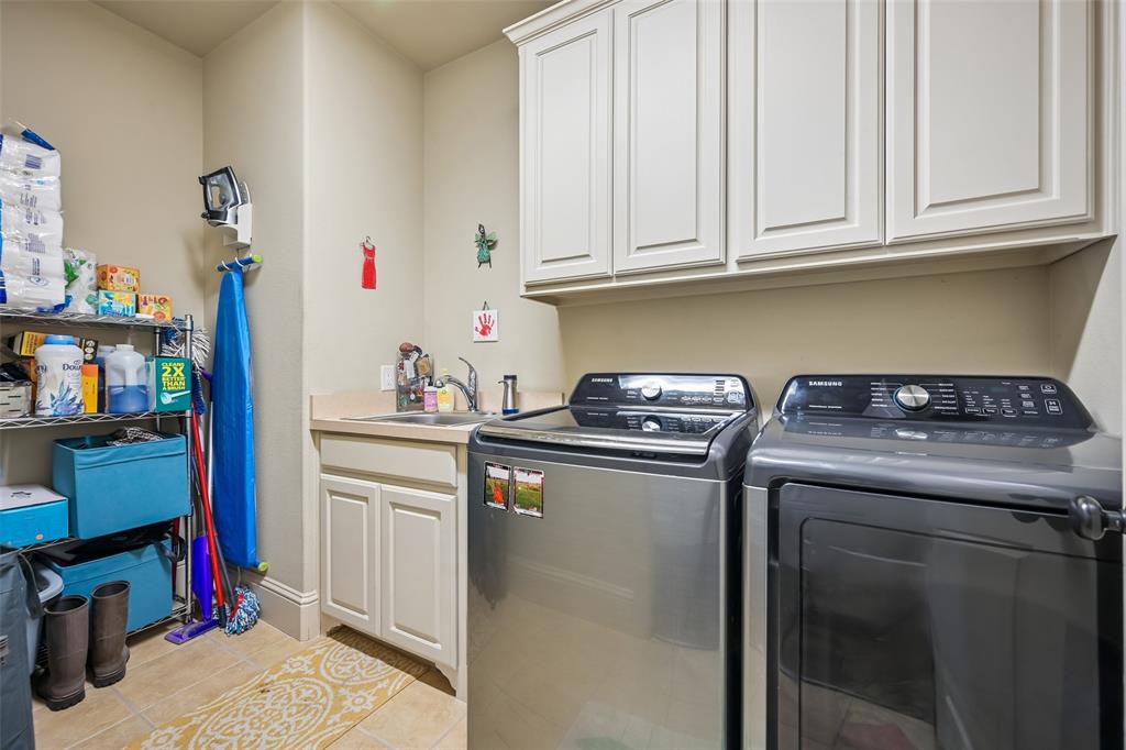 840 Butchart Drive Property Photo 31