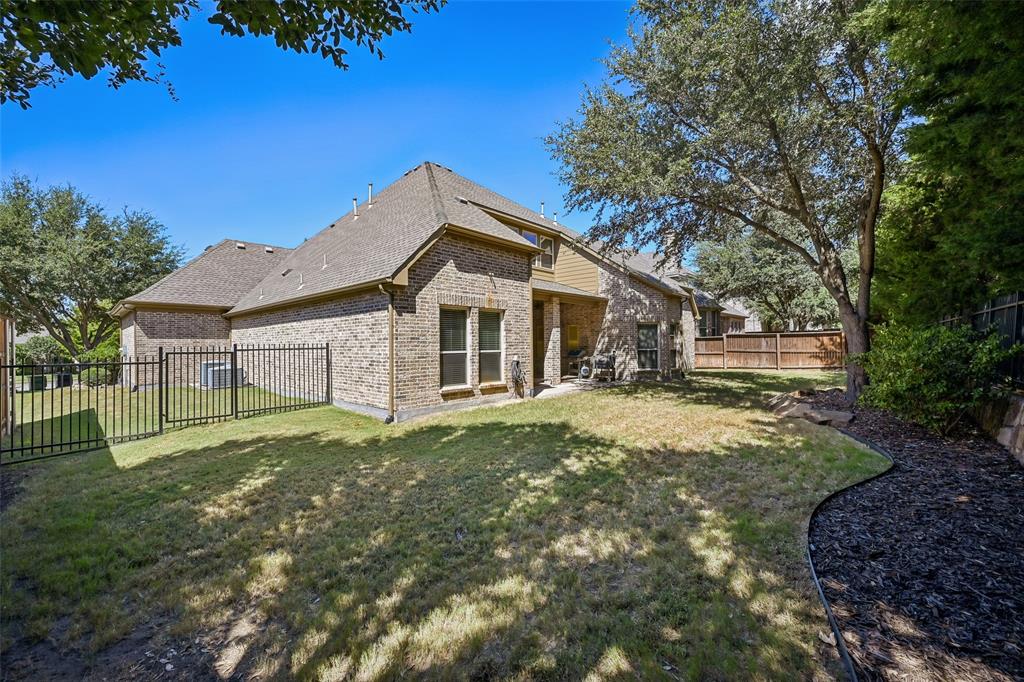 840 Butchart Drive Property Photo 36