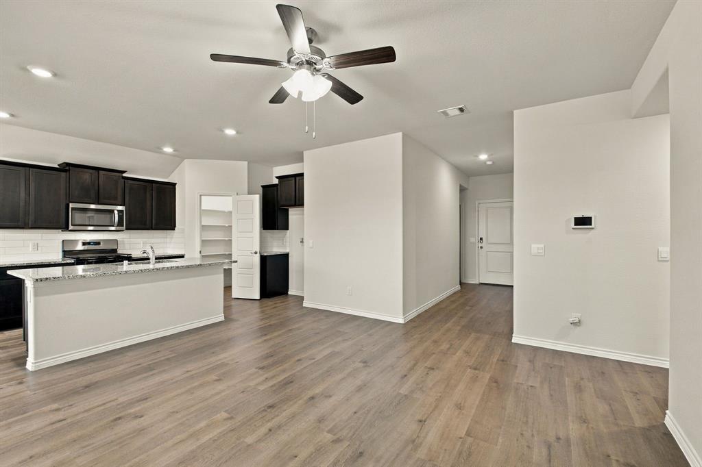 7424 Alfriston Place Property Photo 3