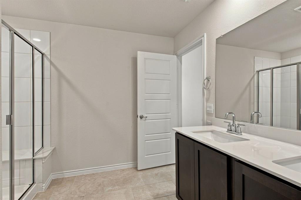 7424 Alfriston Place Property Photo 15