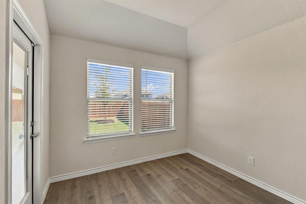 7424 Alfriston Place Property Photo 21