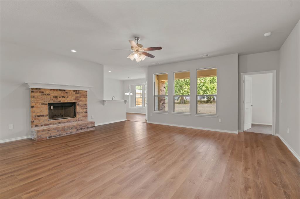 1203 Anthony Property Photo 4
