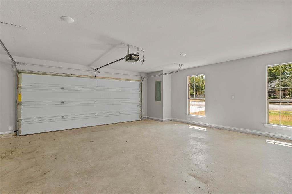 1203 Anthony Property Photo 32