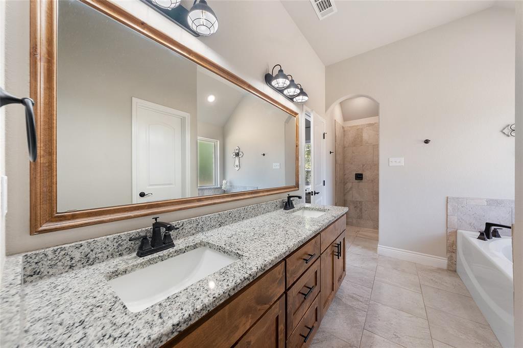 1075 Knoxmiller Court Property Photo 21