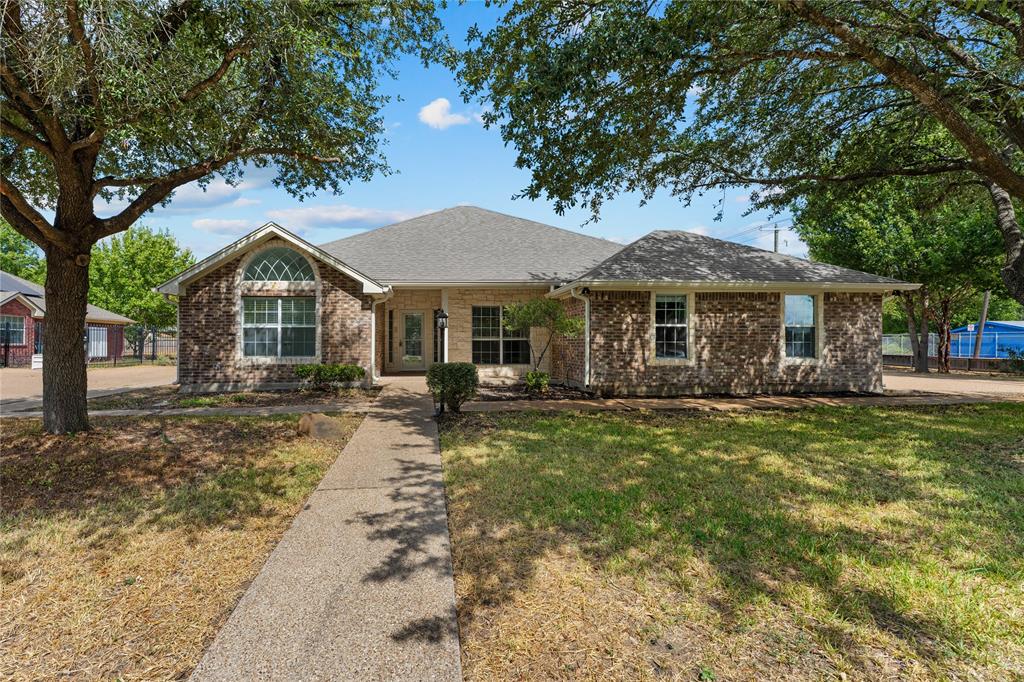 303 S Cedar Ridge Circle Property Photo 1