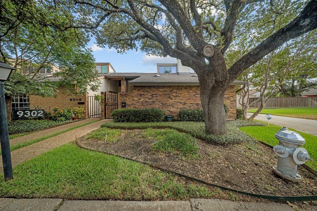 9302 Chimney Sweep Lane Property Photo 33