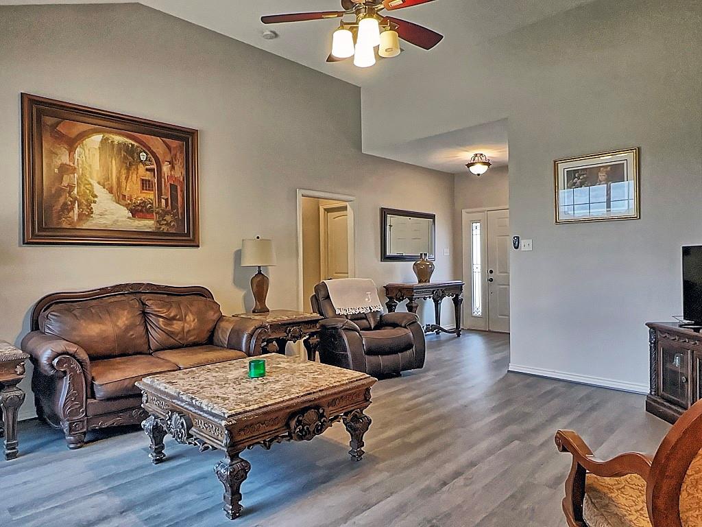 5721 Suncrest Drive Property Photo 2