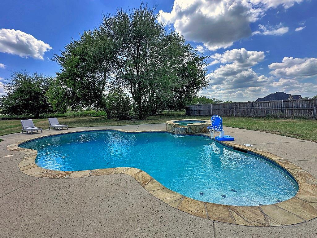 5721 Suncrest Drive Property Photo 10