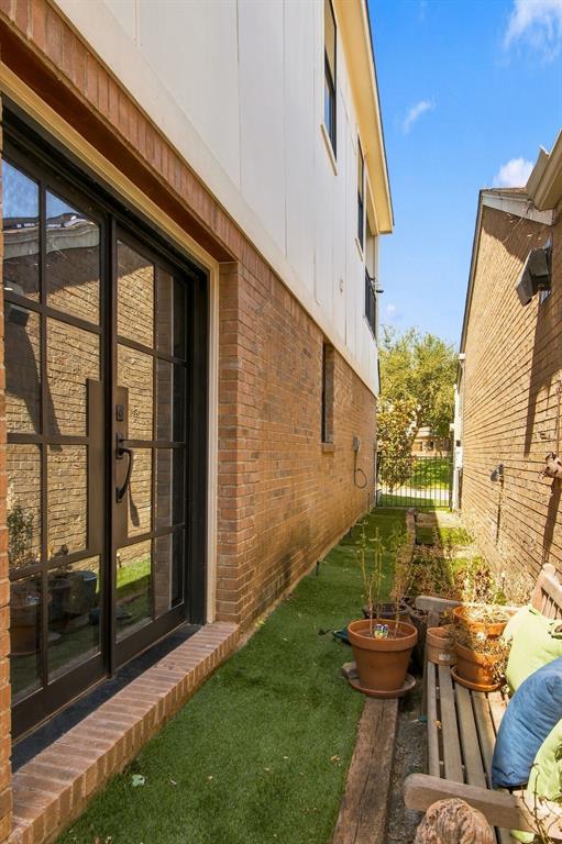 46 Crown Place Property Photo 35