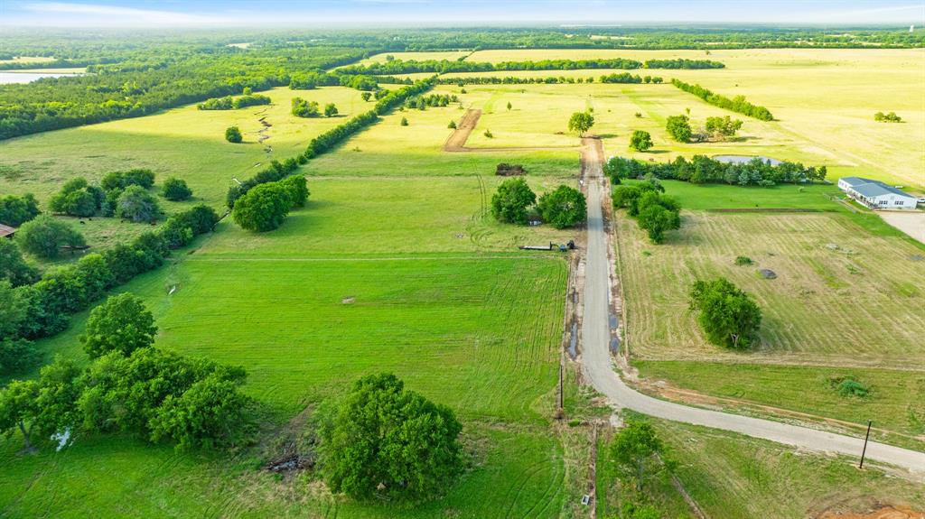 357 Private Road 33261