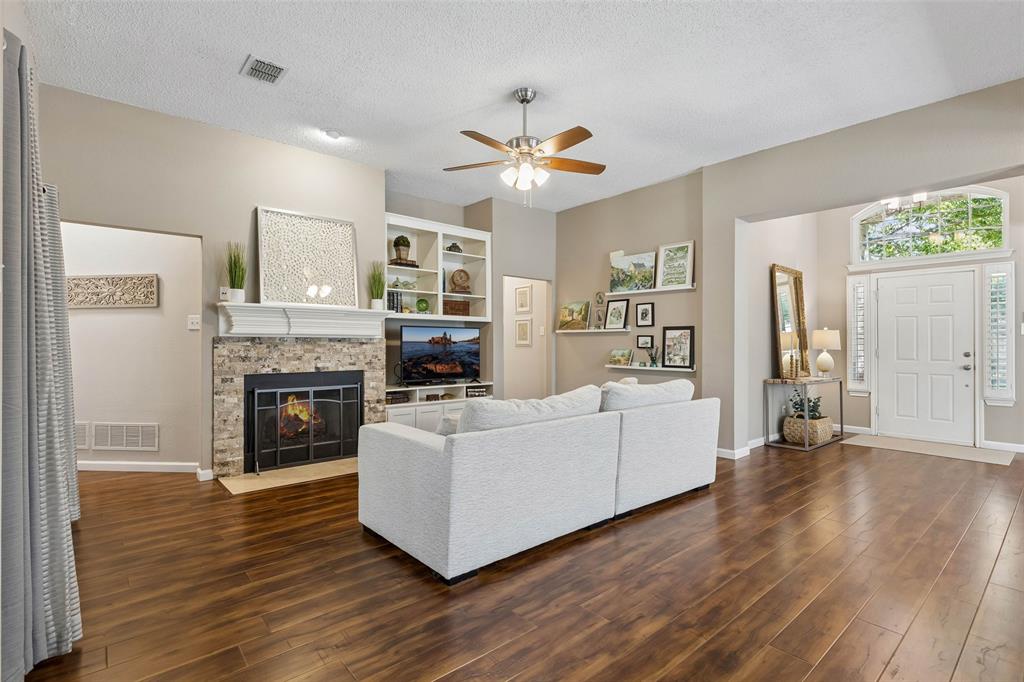 106 Tiburon Court Property Photo 7