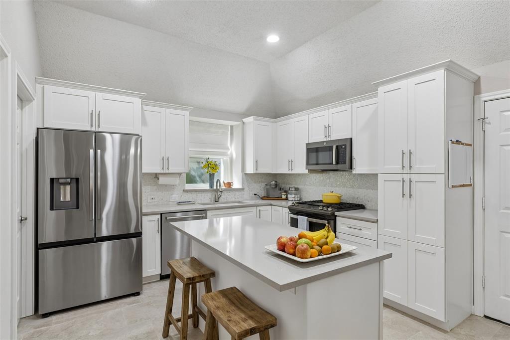 106 Tiburon Court Property Photo 11