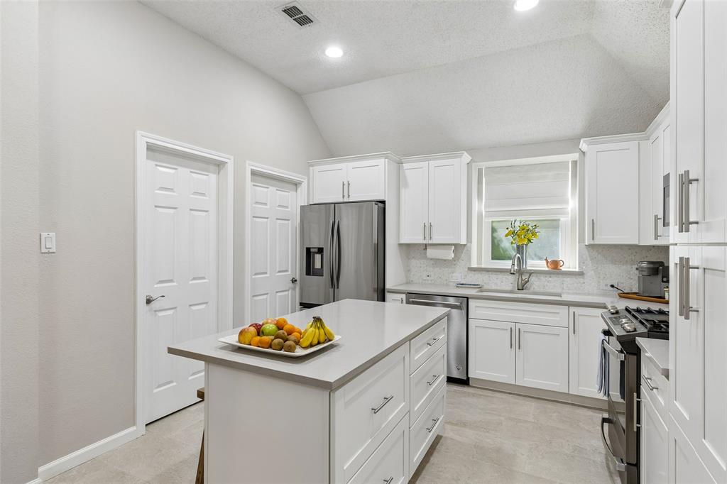 106 Tiburon Court Property Photo 12