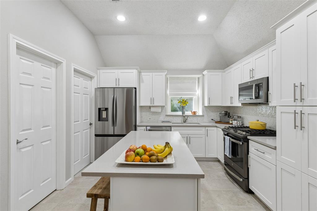106 Tiburon Court Property Photo 13