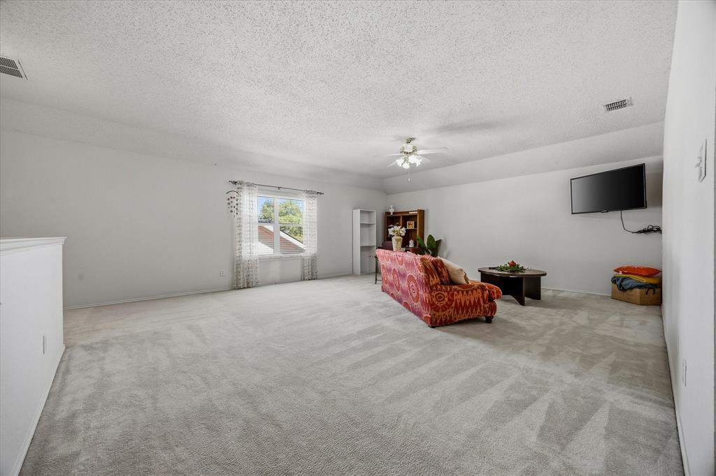 2860 Wild Oak Lane Property Photo 19