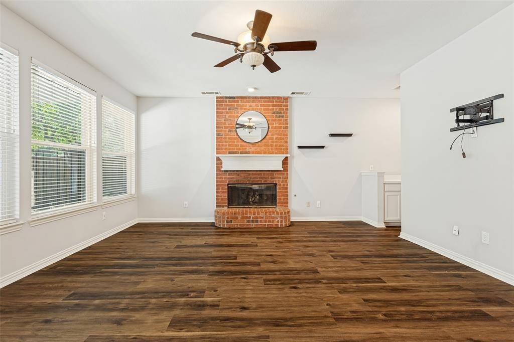 1116 Shadetree Lane Property Photo 9